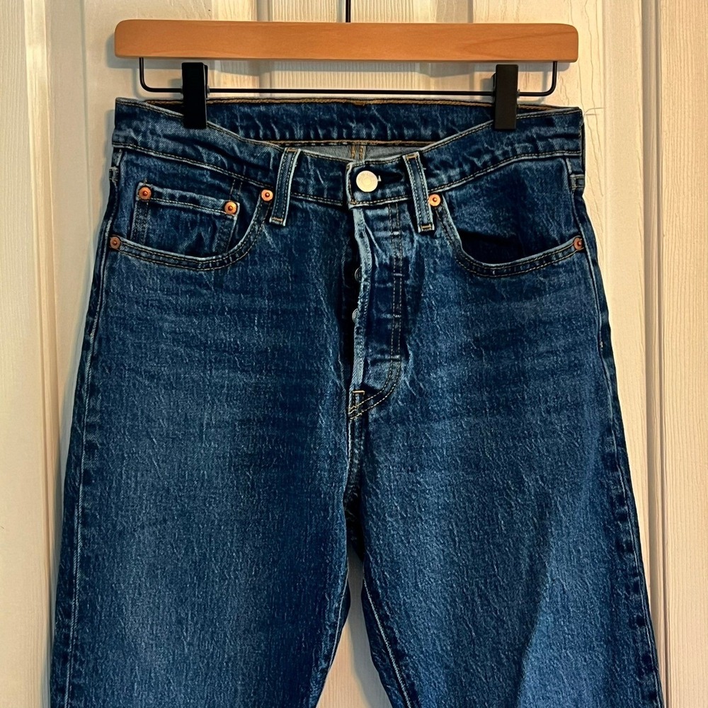 Levis 501 Original Fit Jeans Womens 27x30 Medium Wash Straight Leg Button Fly - Picture 3 of 11